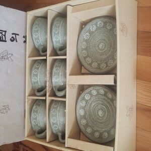 Green Floral Pottery Dishes Set
